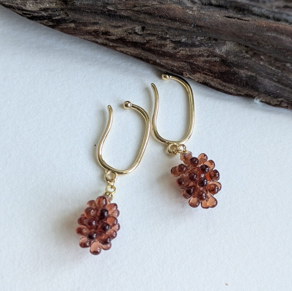 Elegant Light Gold and Red Grape Glass Earrings Ear Clips